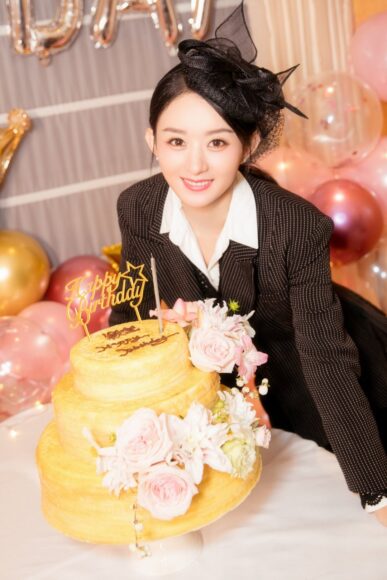 Ảnh gái đẹp Trung Quốc chúc mừng sinh nhật