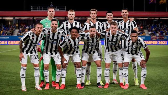 Ý nghĩa bộ đồng phục Juventus gây tranh cãi nhất mxh